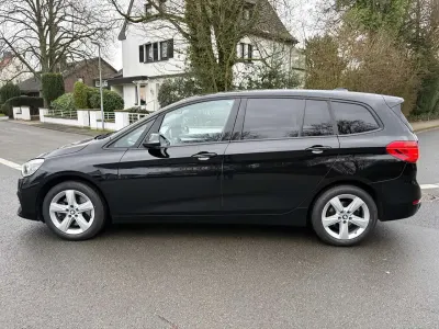 Używany BMW 218 150 KM (110 kW) 2022 Czarny Minivan