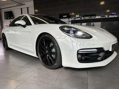Porsche Panamera 4S