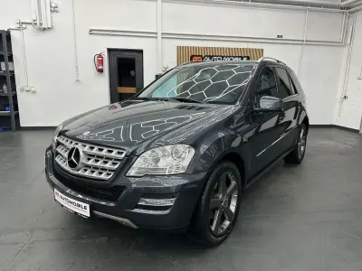Gebraucht Mercedes ML300 204 PS (150 kW) 2011 Grau SUV