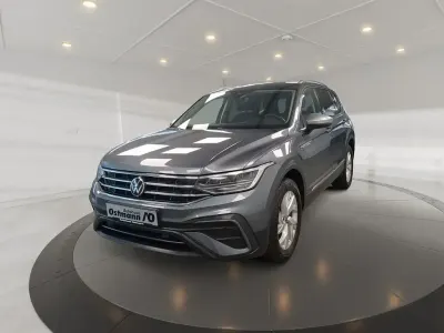 Gebraucht VW Tiguan Allspace Life 150 PS (110 kW) 2023 Grau SUV