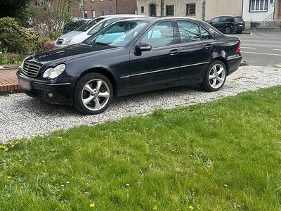 Gebraucht Mercedes 320 204 PS (150 kW) 2005 Schwarz Limousine