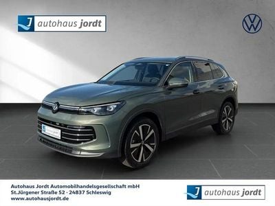 Neu VW Tiguan Elegance 150 PS (110 kW) 2026 Cipressinogrün SUV