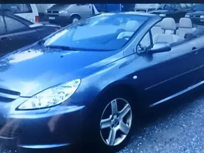 Gebraucht Peugeot 307 CC 136 PS (100 kW) 2004 Blau Cabrio