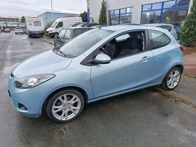 Gebraucht Mazda 2 Inclusive 75 PS (55 kW) 2010 Blau Kleinwagen