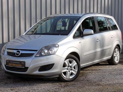 Second-hand Opel Zafira Family 140 CP (102 kW) 2012 Argintiu Monovolum