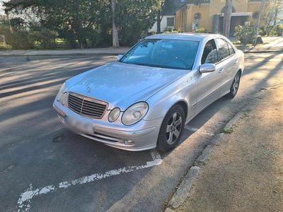 Gebraucht Mercedes E240 2002 Silber Limousine