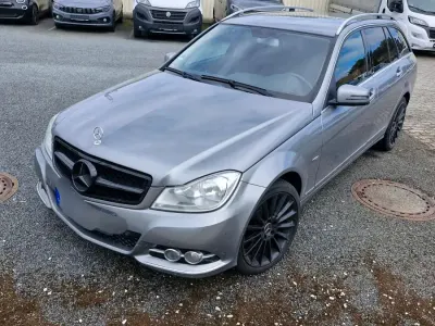 Gebraucht Mercedes C200 136 PS (100 kW) 2012 Grau Kombi