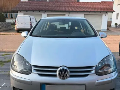 Gebraucht VW Golf V 101 PS (74 kW) 2008 Silber Kombi