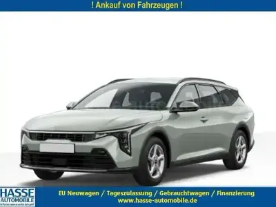 Neu Kia K4 Gold 150 PS (110 kW) 2026 Morgenbrise grau Kombi