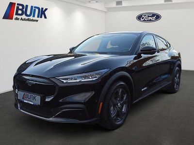 Iridiumschwarz mica Gebraucht 2022 Ford Mustang Mach-E SUV | 34.990 € (Guter Preis)
