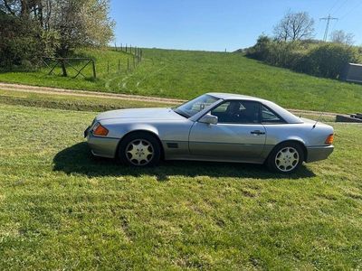 Second-hand Mercedes SL300 231 CP (169 kW) 1990 Argintiu Cabrio
