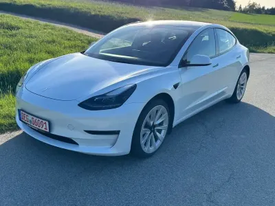 Usata Tesla Model 3 366 kW (498 CV) 2022 Bianco Berlina