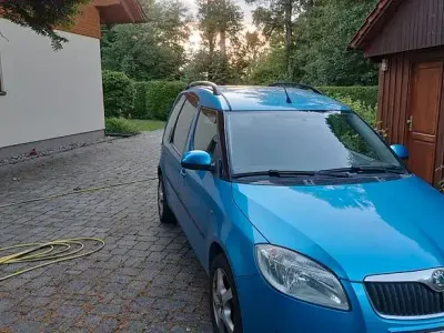 Gebraucht Skoda Roomster Comfort 105 PS (77 kW) 2009 Blau Van / Kleinbus
