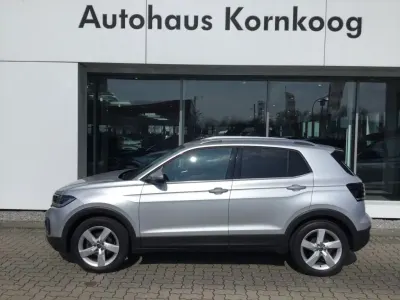 Gebraucht VW T-Cross Style 150 PS (110 kW) 2022 Reflexsilber metallic (metallic) SUV