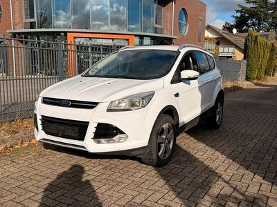 Gebraucht Ford Kuga Titanium 163 PS (119 kW) 2014 Weiß SUV