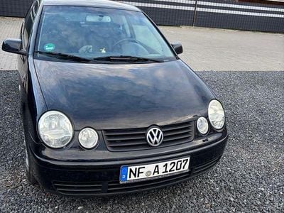 Gebraucht VW Polo 54 PS (39 kW) 2004 Schwarz Kleinwagen