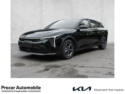 Neu Kia K4 Comfort 150 PS (110 kW) 2026 Schwarz Limousine