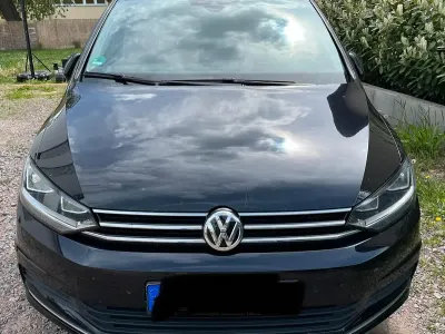 Gebraucht VW Touran IQ Drive 150 PS (110 kW) 2019 Andere farben Van / Kleinbus