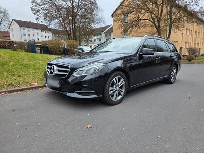 Gebraucht Mercedes E220 170 PS (125 kW) 2016 Schwarz Kombi