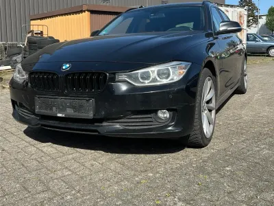 Gebraucht BMW 318 143 PS (105 kW) 2013 Schwarz Kombi