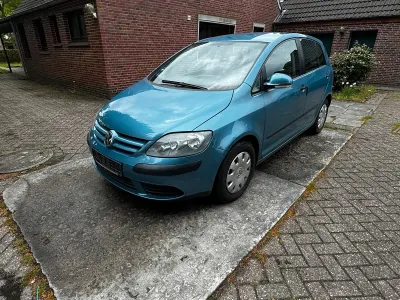 Brugt VW Golf V 75 HK (55 kW) 2005 Blå Hatchback