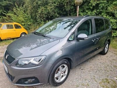 Grau Gebraucht 2012 Seat Alhambra Van / Kleinbus | 10.600 € (Fairer Preis)