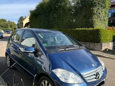 Gebraucht Mercedes A160 95 PS (69 kW) 2010 Blau Kombi