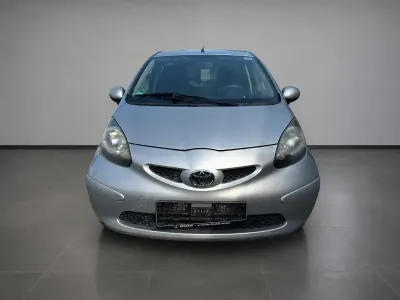 Gebraucht Toyota Aygo Sport 68 PS (50 kW) 2008 Silber Kleinwagen