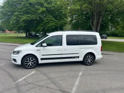 Używany VW Caddy Maxi 150 KM (110 kW) 2018 Biały Minivan