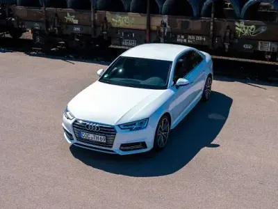Gebraucht Audi A4 Sport 190 PS (139 kW) 2016 Weiß Limousine