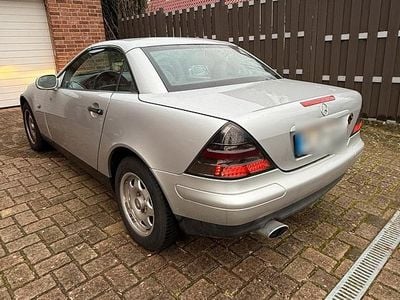 Silber Gebraucht 1998 Mercedes SLK200 Cabrio | 1.800 € (Etwas zu teuer)