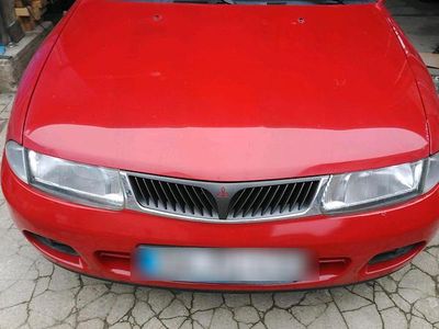 Gebraucht Mitsubishi Carisma 125 PS (91 kW) 1999 Rot Kombi