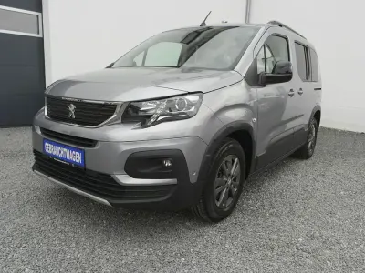 Gebraucht Peugeot Rifter Allure 131 PS (96 kW) 2023 Grau Van / Kleinbus