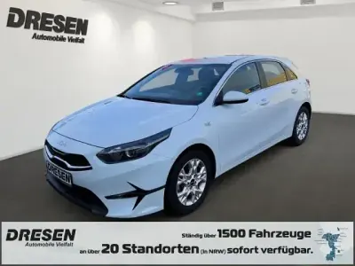 Usata Kia Ceed Vision 160 CV (117 kW) 2022 Bianco Utilitaria