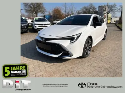 Neu Toyota Corolla 178 PS (130 kW) 2026 Weiß Kombi