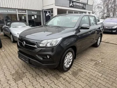Gebraucht SsangYong Musso 181 PS (133 kW) 2018 Grau Pickup