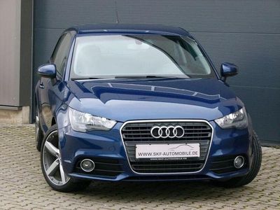 Usata Audi A1 Attraction 105 CV (77 kW) 2011 Blu Utilitaria