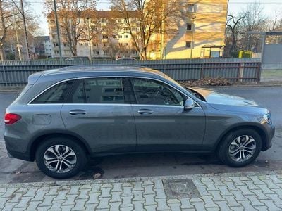 Gebraucht Mercedes GLC250 211 PS (155 kW) 2019 Grau SUV