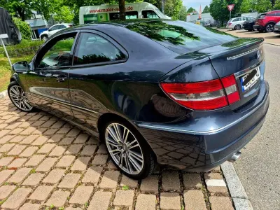 Gebraucht Mercedes CLC180 143 PS (105 kW) 2009 Blau Coupé