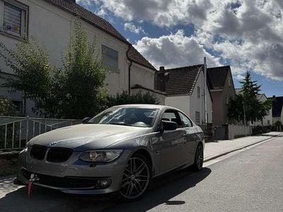 Gebraucht BMW 320 184 PS (135 kW) 2010 Coupé