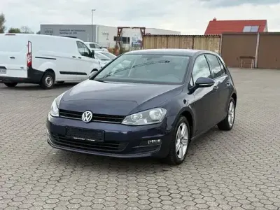 Gebraucht VW Golf VII Comfortline 140 PS (102 kW) 2014 Blau Limousine
