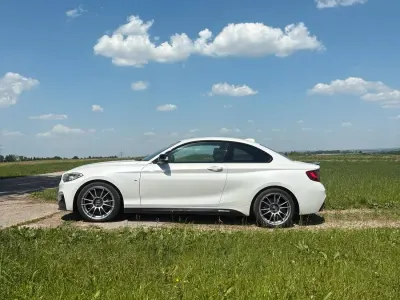 Gebraucht BMW 228 M Sport 245 PS (180 kW) 2015 Weiß Coupé