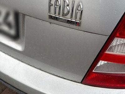 Gebraucht Skoda Fabia Elegance 75 PS (55 kW) 2002 Silber Limousine