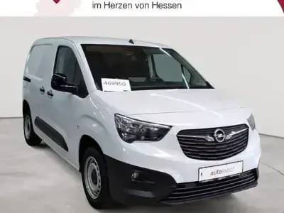 Gebraucht Opel Combo 102 PS (75 kW) 2024 Kaolin weiß Van / Kleinbus