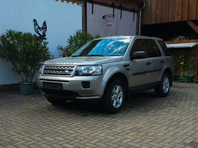 Gebraucht Land Rover Freelander 2 S 150 PS (110 kW) 2014 Silber SUV