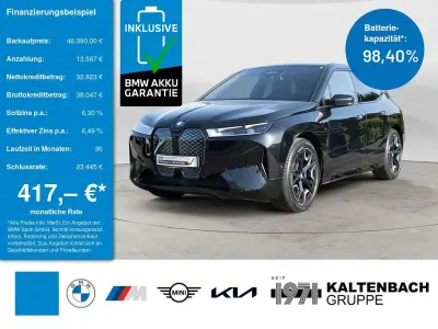 Gebraucht BMW iX Performance 239 kW (326 PS) 2024 Saphirschwarz SUV