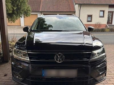 Gebraucht VW Tiguan 150 PS (110 kW) 2019 Schwarz SUV