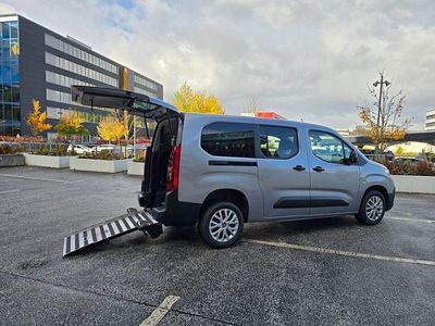 Neu Fiat Doblò 131 PS (96 kW) 2026 Grau Van / Kleinbus