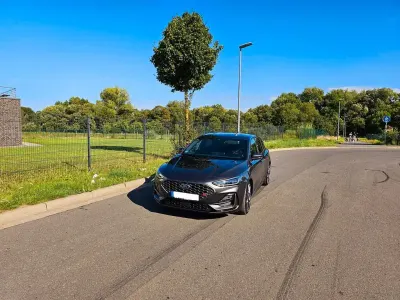 Gebraucht Ford Focus ST 280 PS (205 kW) 2023 Grau Limousine