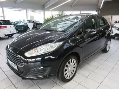Usata Ford Fiesta ST-Line 115 CV (84 kW) 2015 Rosso Utilitaria